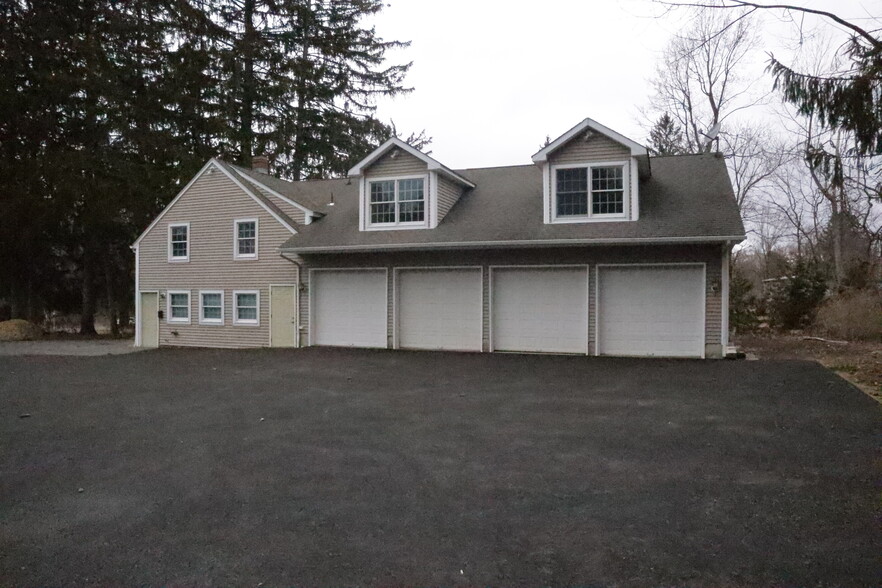 84 US Highway 206, Chester, NJ à louer - Photo principale – Image 1 sur 9