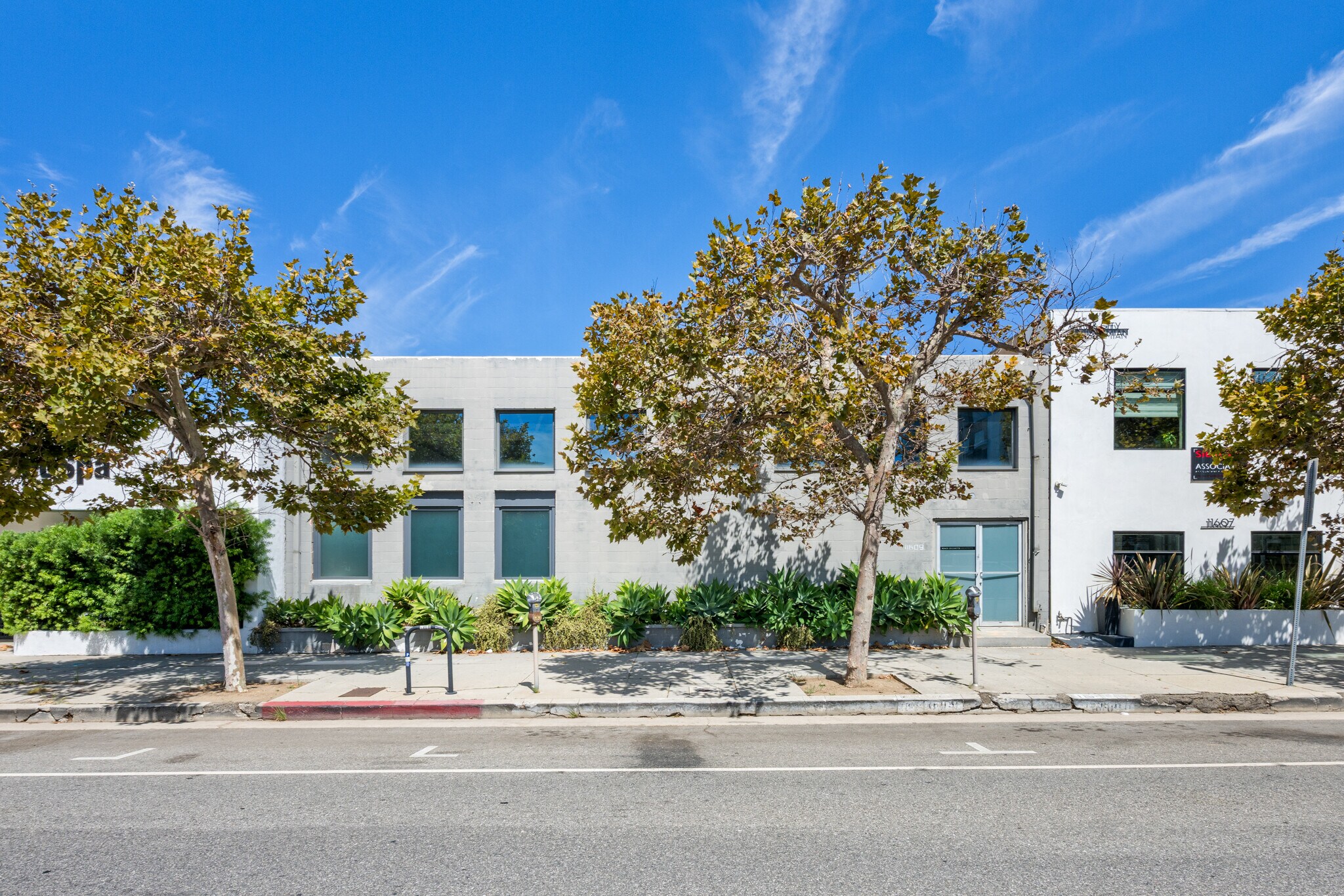 11609 W Pico Blvd, Los Angeles, CA à louer Photo de l’immeuble– Image 1 sur 14