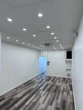 527-531 E Hastings St, Vancouver, BC à louer Photo intérieure– Image 1 sur 6