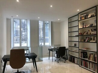 Plus de détails pour Local commercial à vendre
