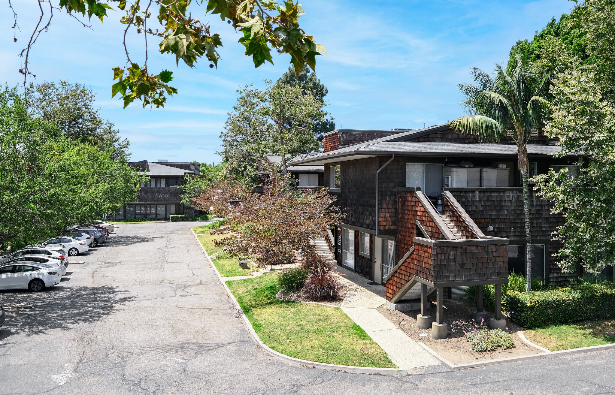122 S Patterson Ave, Santa Barbara, CA à vendre Photo de l’immeuble– Image 1 sur 31