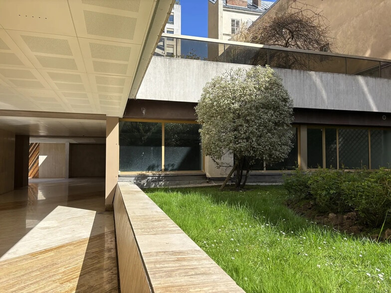 71 Avenue Des Ternes, Paris à louer - Photo de l’immeuble – Image 3 sur 13