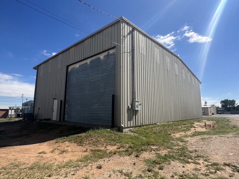1810 Lee Ave, Odessa, TX à louer - Photo de l’immeuble – Image 1 sur 12