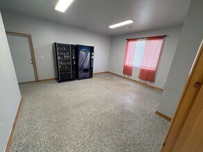 1234 N Innovation Way, Post Falls, ID à louer Photo de l’immeuble– Image 1 sur 7