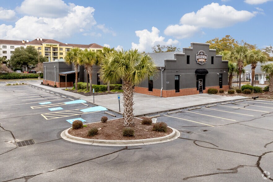 10435 N Kings Hwy, Myrtle Beach, SC à vendre - Photo de l’immeuble – Image 2 sur 6