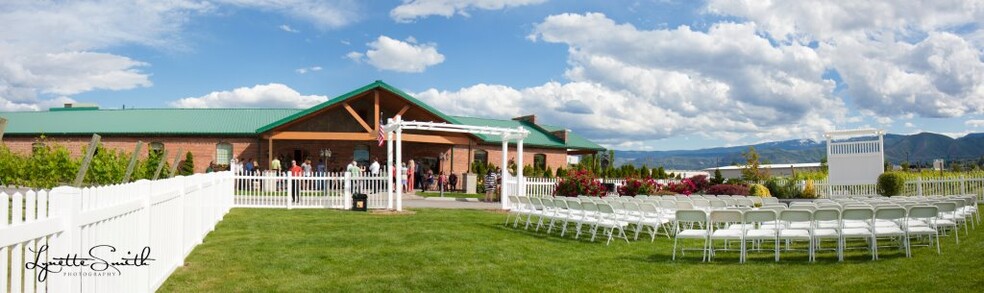 1 Vinyard Way, Wenatchee, WA à vendre - Photo de l’immeuble – Image 1 sur 51