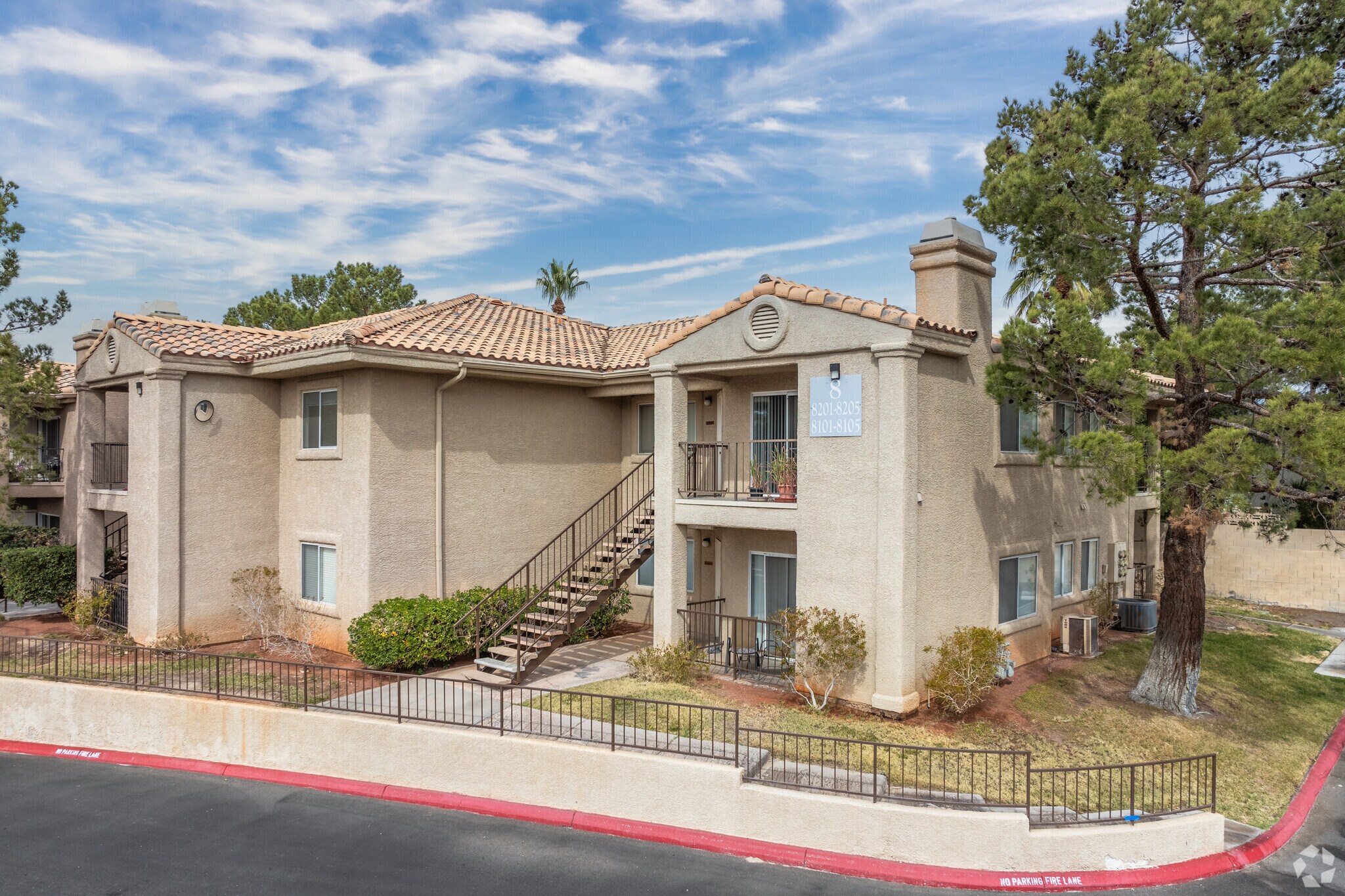 122 N Jessup Rd, Henderson, NV à vendre Photo principale– Image 1 sur 21