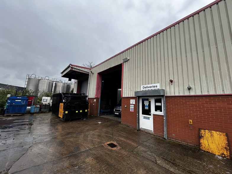 39-40 Lichfield Road Industrial Estate, Tamworth à vendre - Photo de l’immeuble – Image 1 sur 1