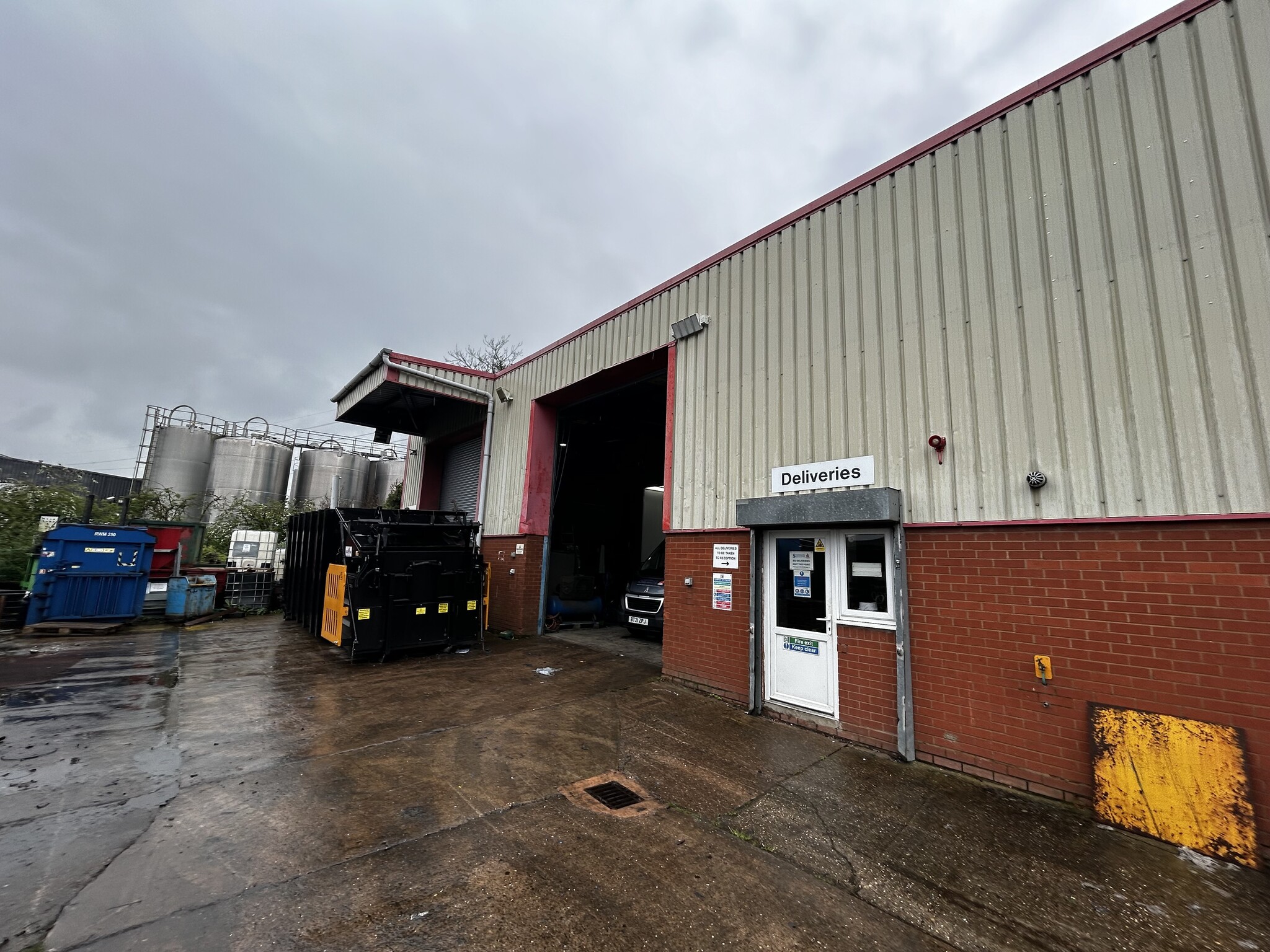 39-40 Lichfield Road Industrial Estate, Tamworth à vendre Photo de l’immeuble– Image 1 sur 2