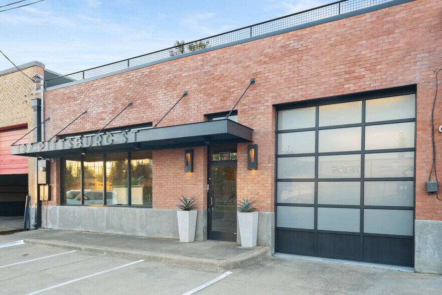 127 Pittsburg St, Dallas, TX à louer - Photo de l’immeuble – Image 2 sur 47
