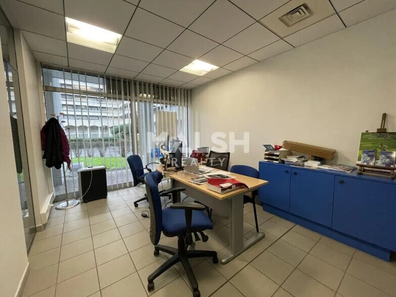 Bureau dans Saint-Étienne à vendre - Photo de l’immeuble – Image 2 sur 5