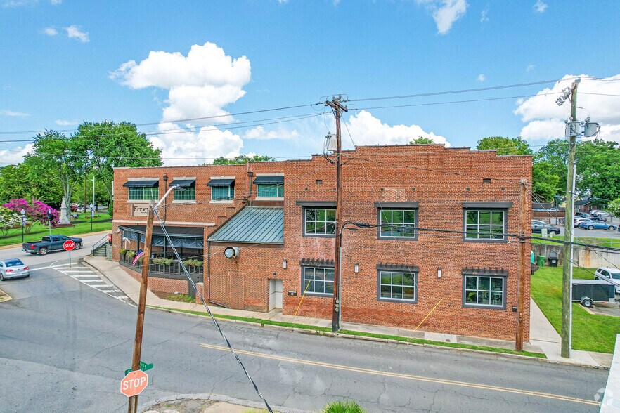 100 Main St, Fort Mill, SC à louer - Photo de l’immeuble – Image 2 sur 8