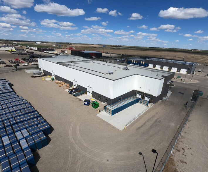 1027 11 Ave, Coaldale, AB à louer - Photo de l’immeuble – Image 2 sur 7
