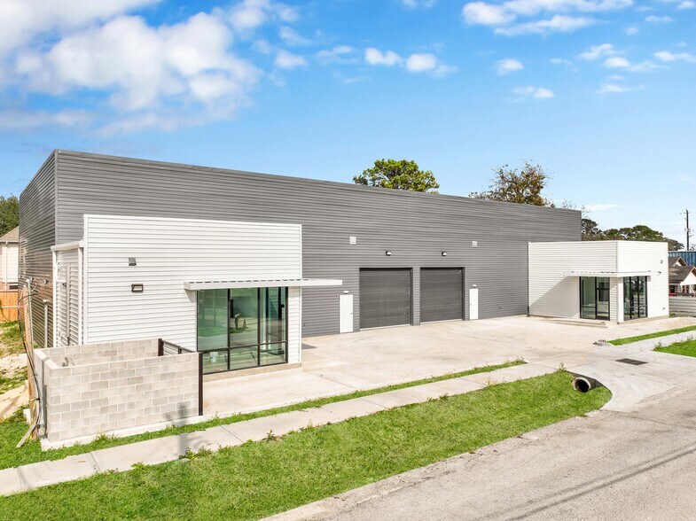 9228 Kingsville St, Houston, TX à louer - Photo principale – Image 1 sur 15