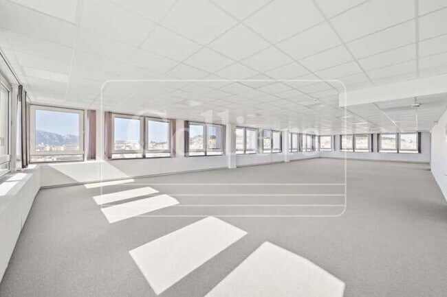 Plus de détails pour 65 Avenue Jules Cantini, Marseille - Bureau à vendre