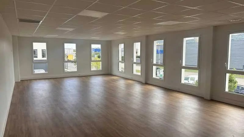 Industriel/Logistique dans Genay à louer - Photo intérieure – Image 3 sur 5