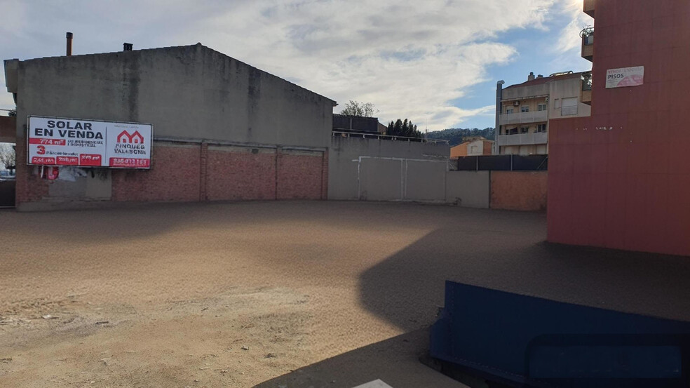 Casco urbano portefeuille de 3 biens à vendre sur LoopNet.fr - Photo de l’immeuble – Image 2 sur 3