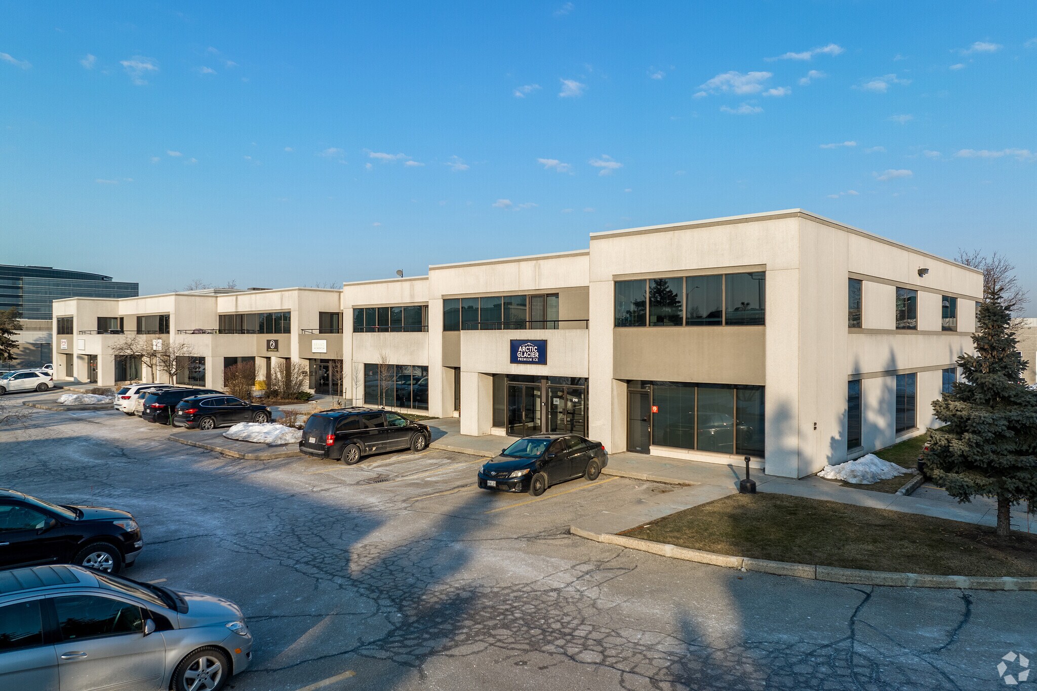 2595 Skymark Ave, Mississauga, ON à louer Photo de l’immeuble– Image 1 sur 6