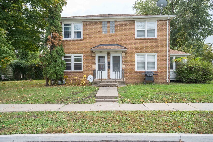 3325 1st St, Des Moines, IA à vendre - Photo de l’immeuble – Image 3 sur 28