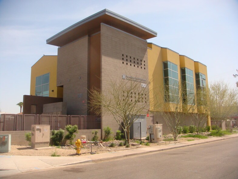 1301 E Almeria Rd, Phoenix, AZ à vendre - Photo de l’immeuble – Image 2 sur 32
