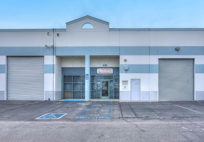 236 Clary Ave, San Gabriel, CA à vendre - Photo de l’immeuble – Image 2 sur 38
