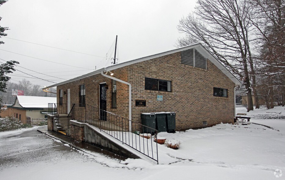 138 Chamberlain Blvd SE, Knoxville, TN à louer - Photo principale – Image 1 sur 9