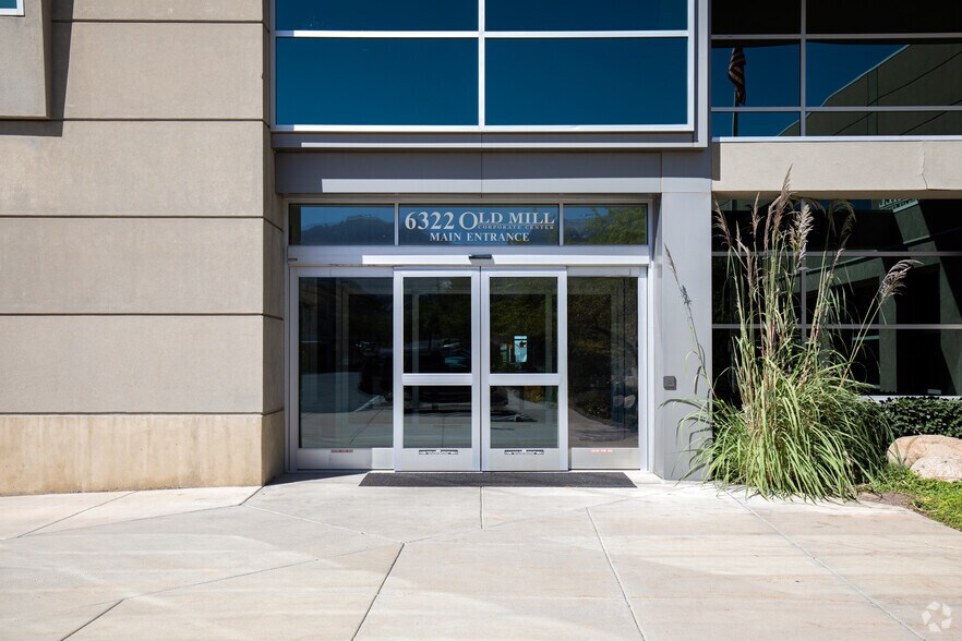 6322 S 3000 E, Salt Lake City, UT à louer - Photo de l’immeuble – Image 3 sur 4