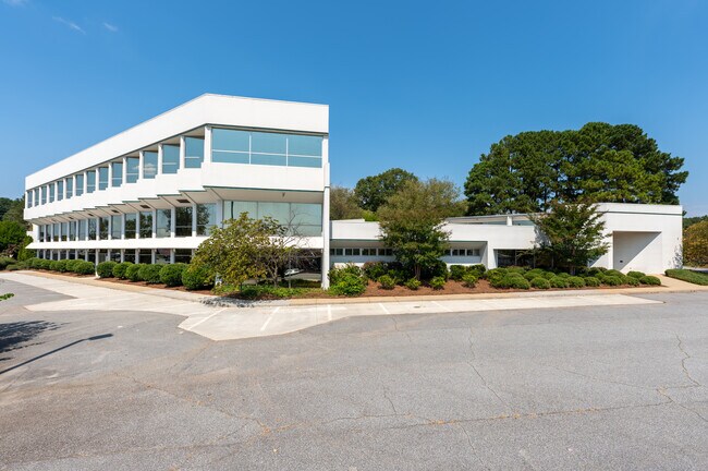 Plus de détails pour 325 S Fairground St, Marietta, GA - Bureau aux enchères