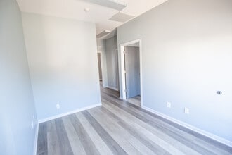 109 Hinton Ave, Wilmington, NC à louer Photo intérieure– Image 2 sur 9