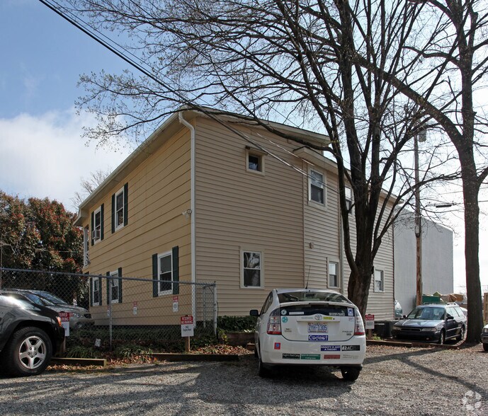 942B W Fourth St, Winston-Salem, NC à louer - Photo de l’immeuble – Image 2 sur 8