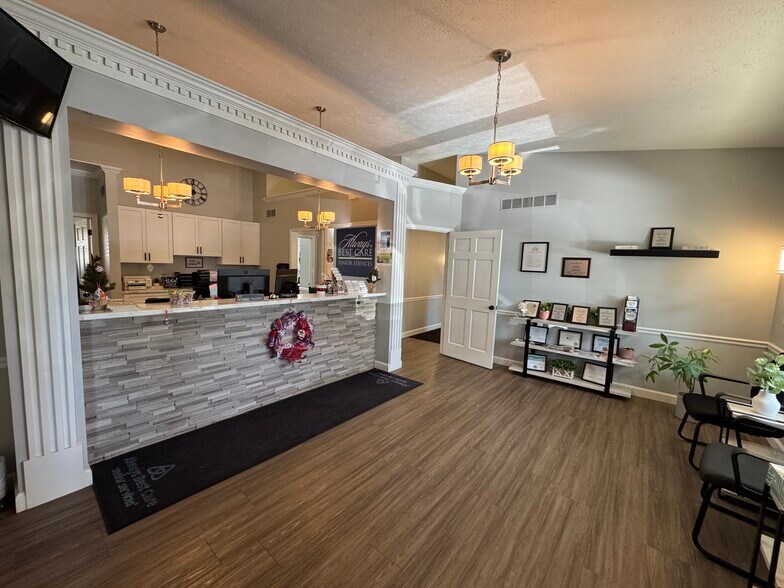 310 N Ironwood Dr, South Bend, IN à vendre - Photo de l’immeuble – Image 3 sur 10