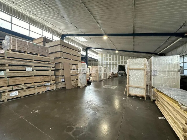 Local d’activités dans Reims à louer - Photo intérieure – Image 3 sur 9