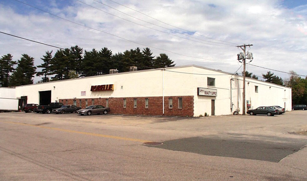 131 Tosca Dr, Stoughton, MA à louer - Photo principale – Image 2 sur 7