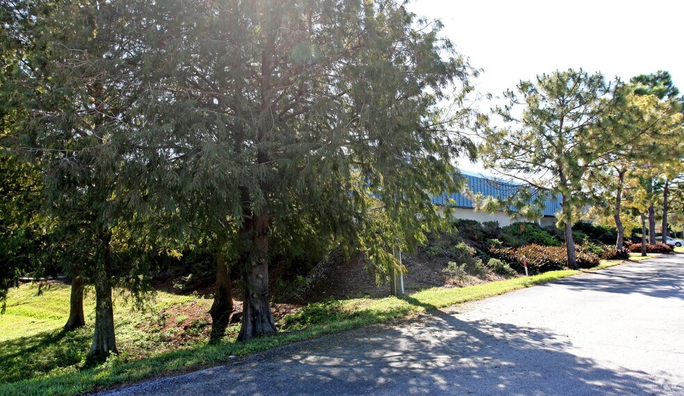 2251 Drew St, Clearwater, FL à vendre - Photo de l’immeuble – Image 2 sur 2