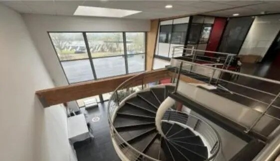 Local d'activités dans BERD'HUIS à vendre - Photo intérieure – Image 3 sur 8