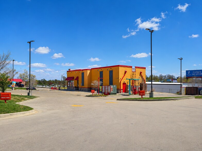 3401 E Ave NW, Cedar Rapids, IA à vendre - Photo de l’immeuble – Image 2 sur 4