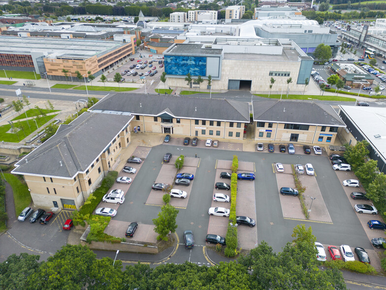 Almondvale Blvd, Livingston à louer - Photo de l’immeuble – Image 1 sur 12