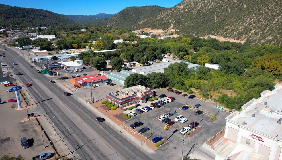 26137 US Highway 70, Ruidoso Downs, NM à vendre - Photo de l’immeuble – Image 2 sur 22