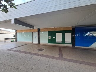 Plus de détails pour Crossgates, Leeds - Local commercial à louer