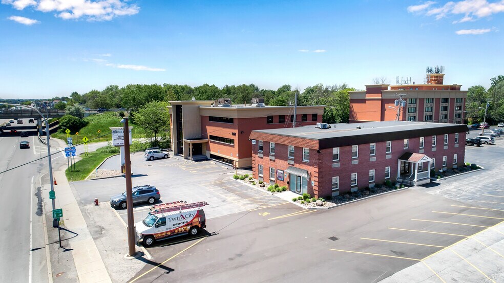 1868 Niagara Falls Blvd, Tonawanda, NY à louer - Photo de l’immeuble – Image 3 sur 5