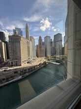 400 N Michigan Ave, Chicago, IL à louer Photo intérieure– Image 2 sur 3