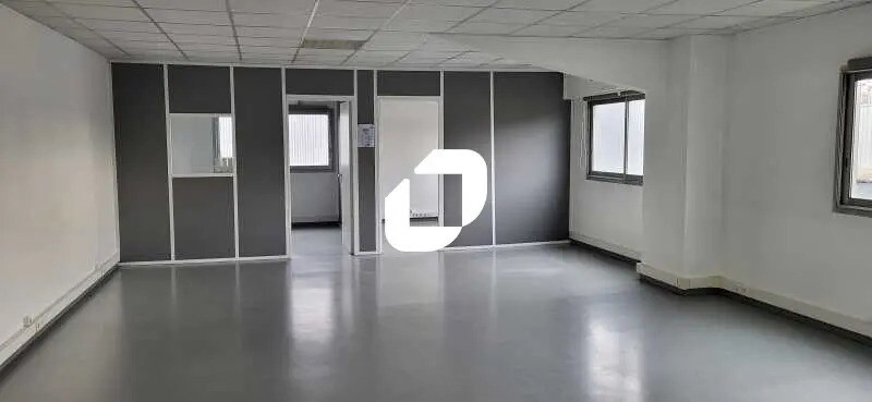 Bureau dans Mérignac à louer - Photo de l’immeuble – Image 2 sur 7