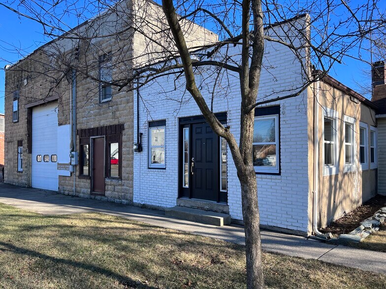 235-239 Maple St, Metamora, OH à vendre - Photo de l’immeuble – Image 2 sur 6