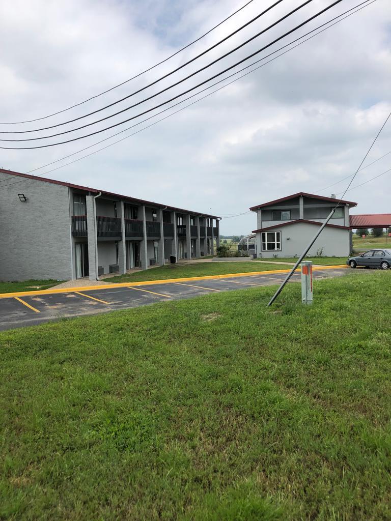 203 N I-45, Madisonville, TX à vendre Photo principale– Image 1 sur 30