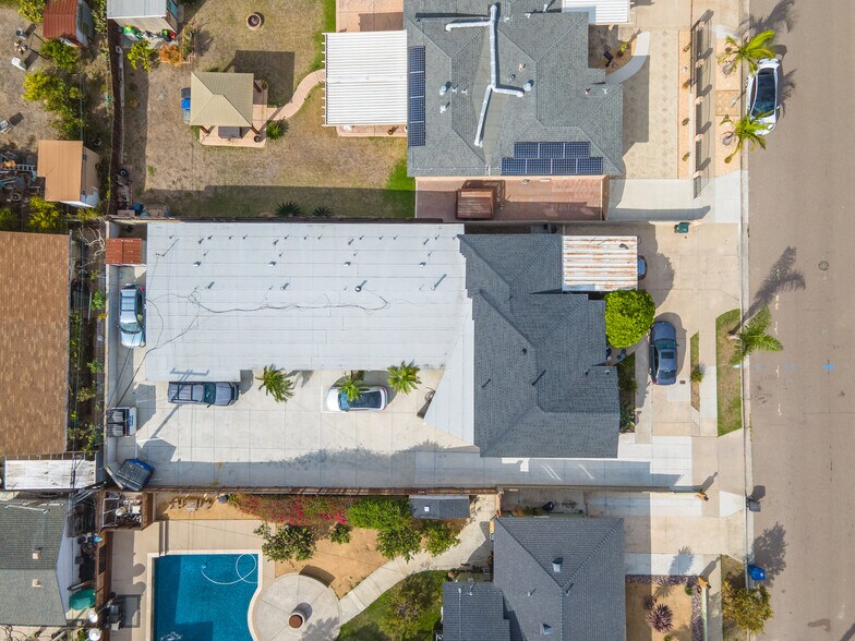 678 Jefferson Ave, Chula Vista, CA à vendre - Photo de l’immeuble – Image 3 sur 10