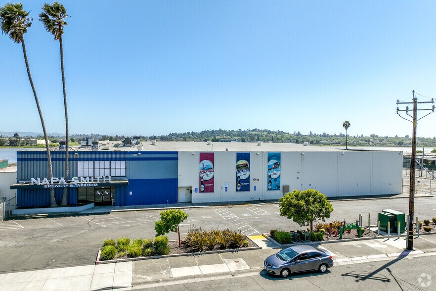101 Yolano Dr, Vallejo, CA à louer - Photo de l’immeuble – Image 3 sur 5