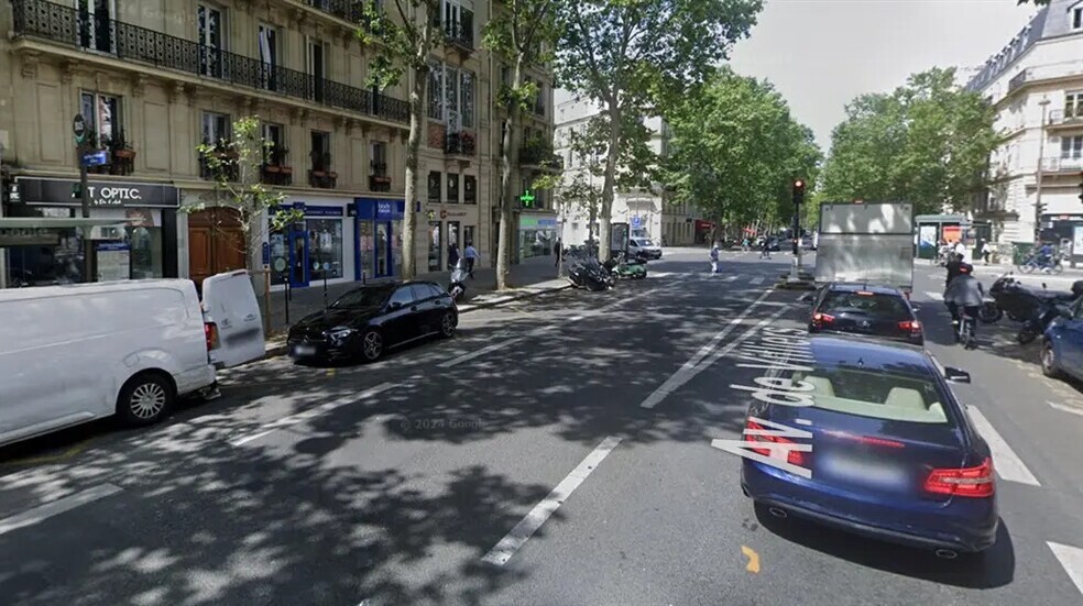 Local commercial dans Paris à louer - Photo de l’immeuble – Image 1 sur 4