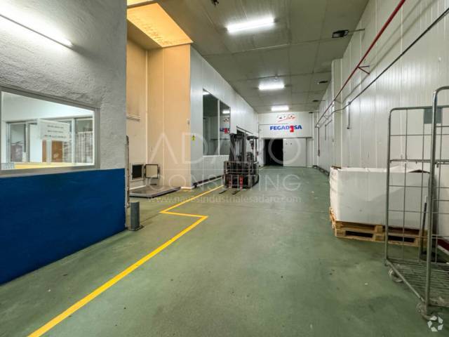 Industriel/Logistique dans Leganés, Madrid à vendre - Photo principale – Image 1 sur 26