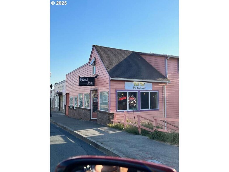 1437 NW Highway 101, Lincoln City, OR à vendre - Photo de l’immeuble – Image 2 sur 2