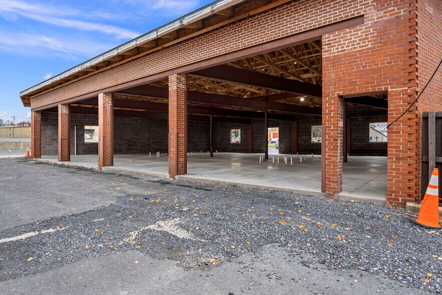 156 Washington, Harrisonburg, VA à louer - Photo de l’immeuble – Image 3 sur 10